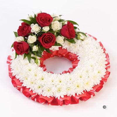 Traditional Wreath   White and Red *