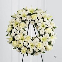 White Tribute Wreath *