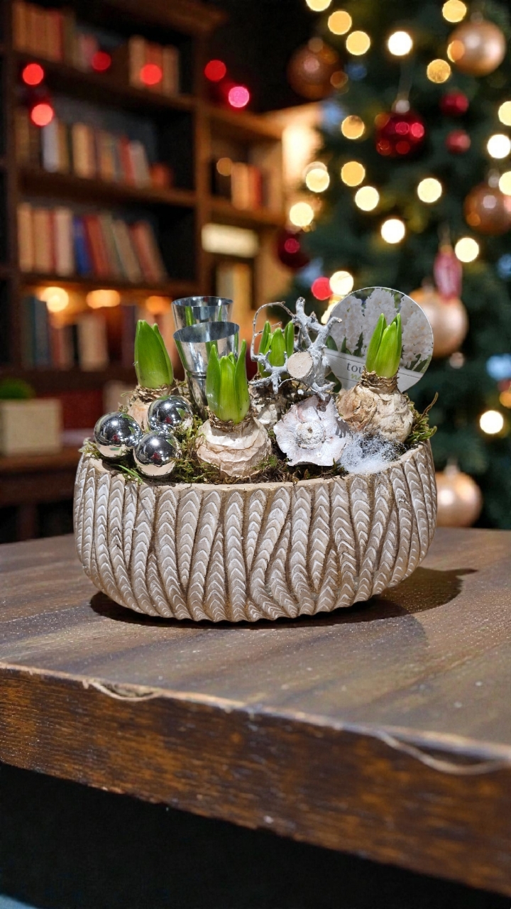 oval hyacinth ceramic planter