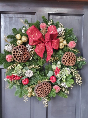 Fresh Amazing Apples Wreath