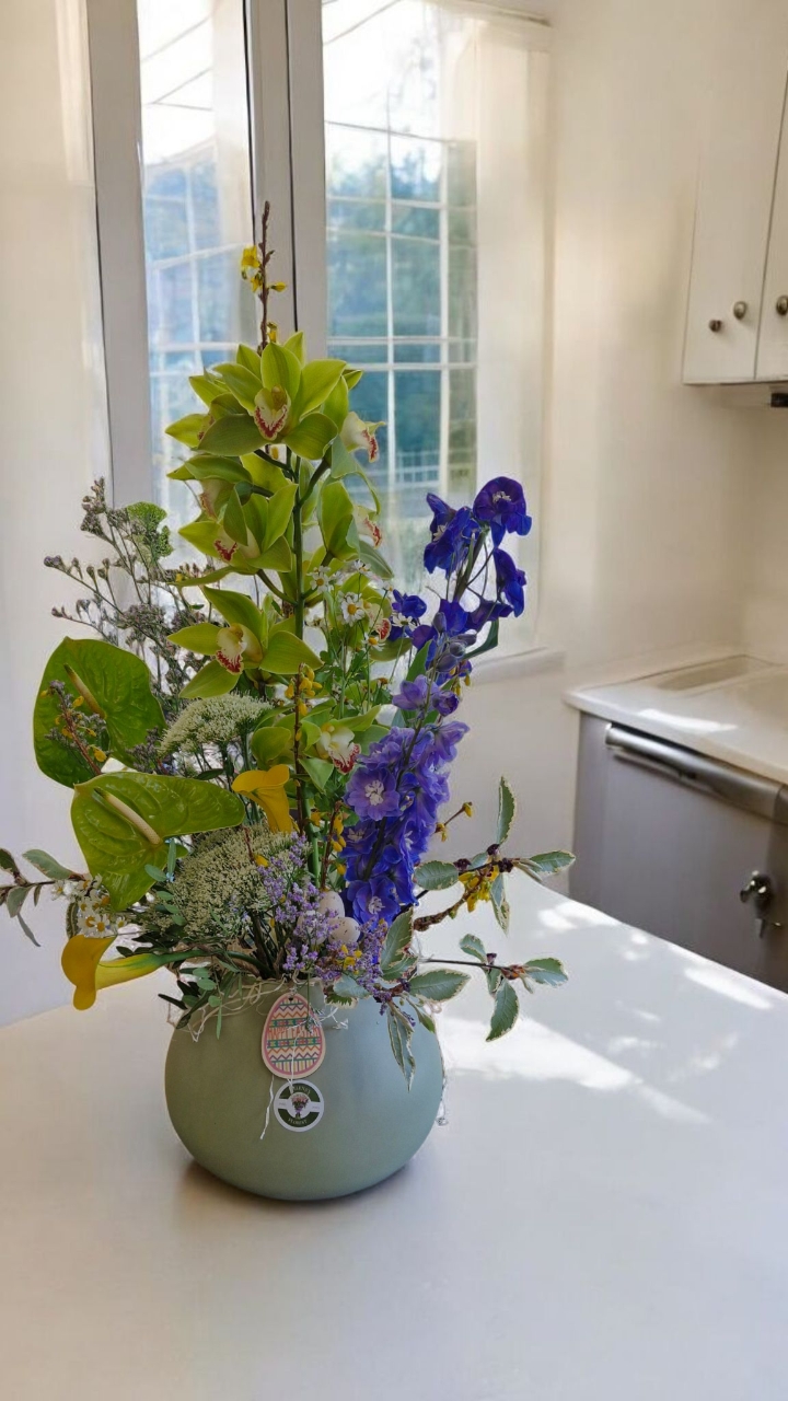 Luxury Easter Vase Arrangement